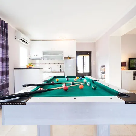 Casa de Férias Alluring Holiday In With Whirlpool